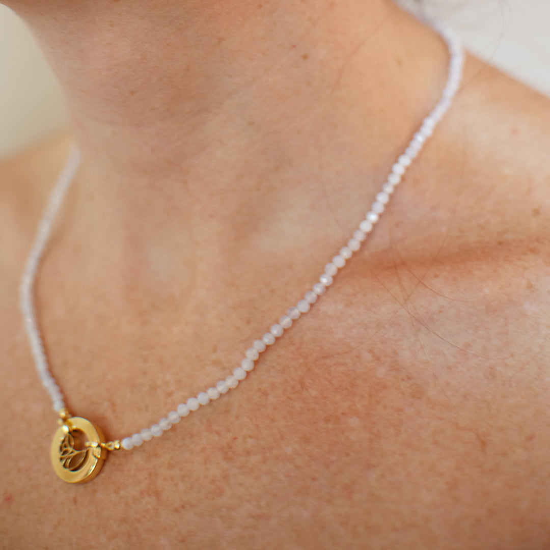 STB, FLOWER BLOSSOM PEBBLES NECKLACE -LIGHT BLUE - KIP