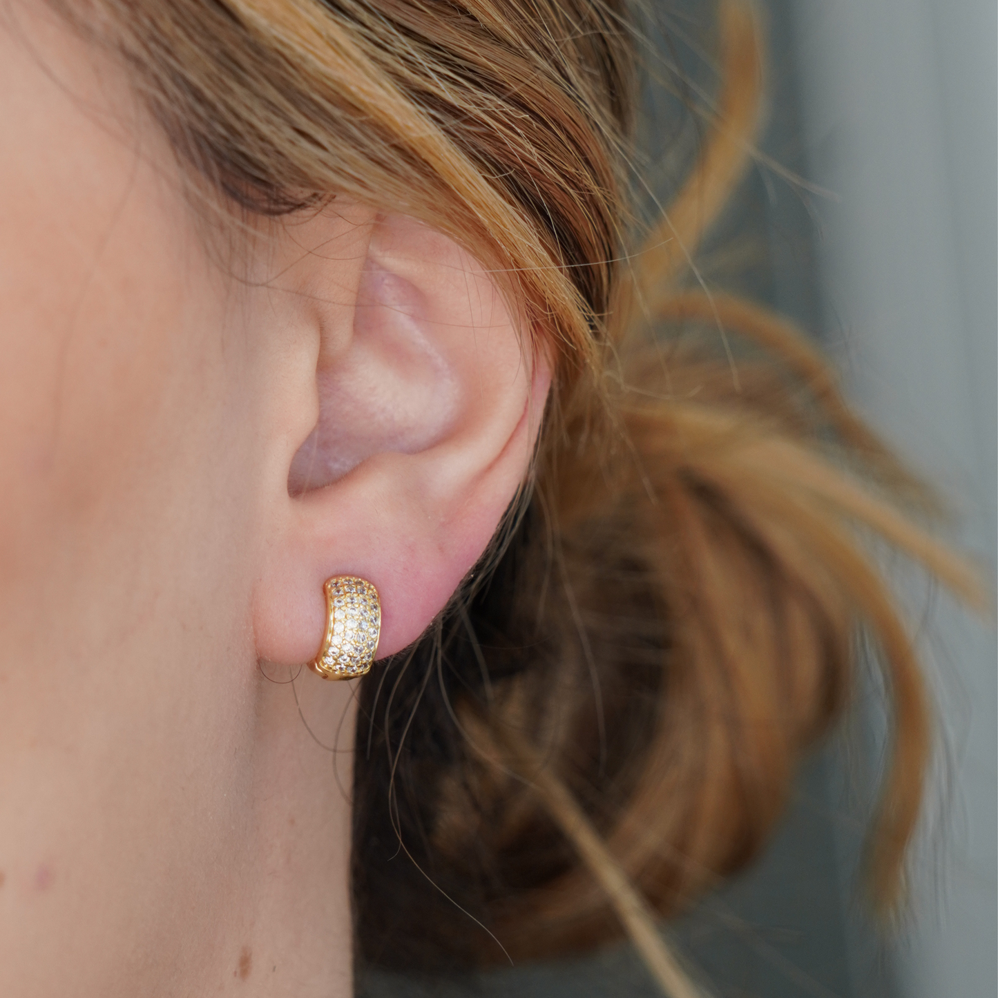 STB EARRINGS, CIRCLE OF FLOWER SMALL