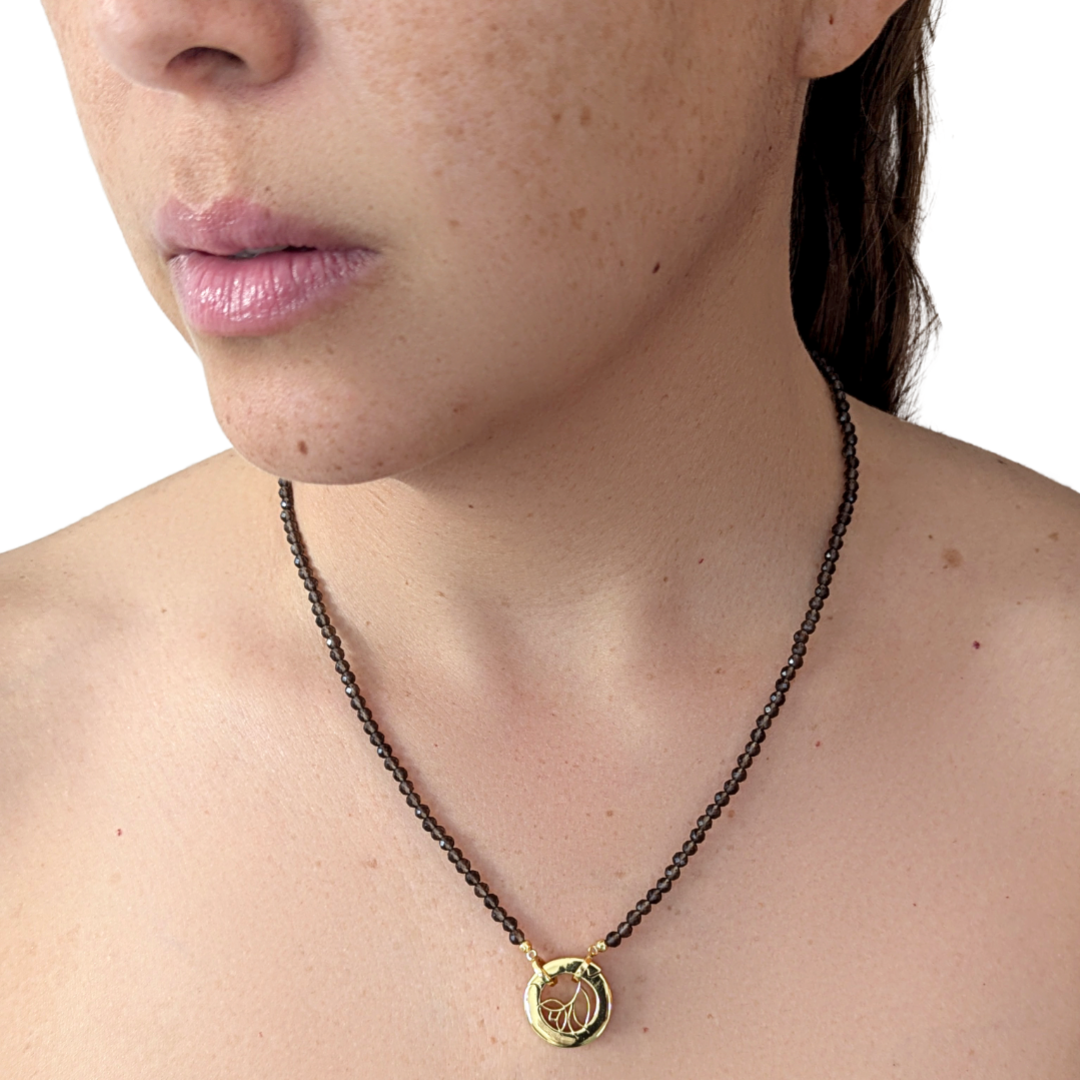 FLOWER BLOSSOM PEBBLES NECKLACE - BLACK - HRB
