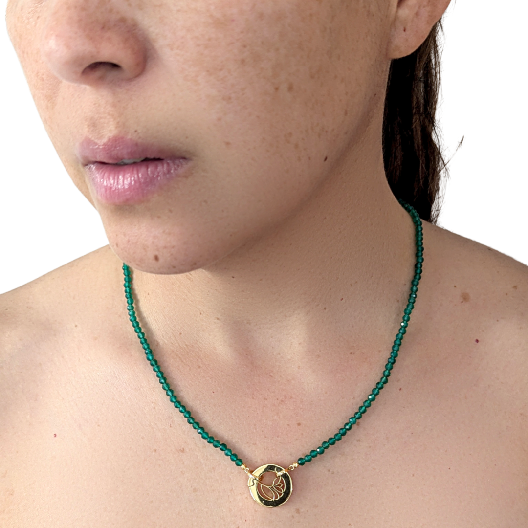 STB, FLOWER BLOSSOM PEBBLES NECKLACE - GREEN - MBP