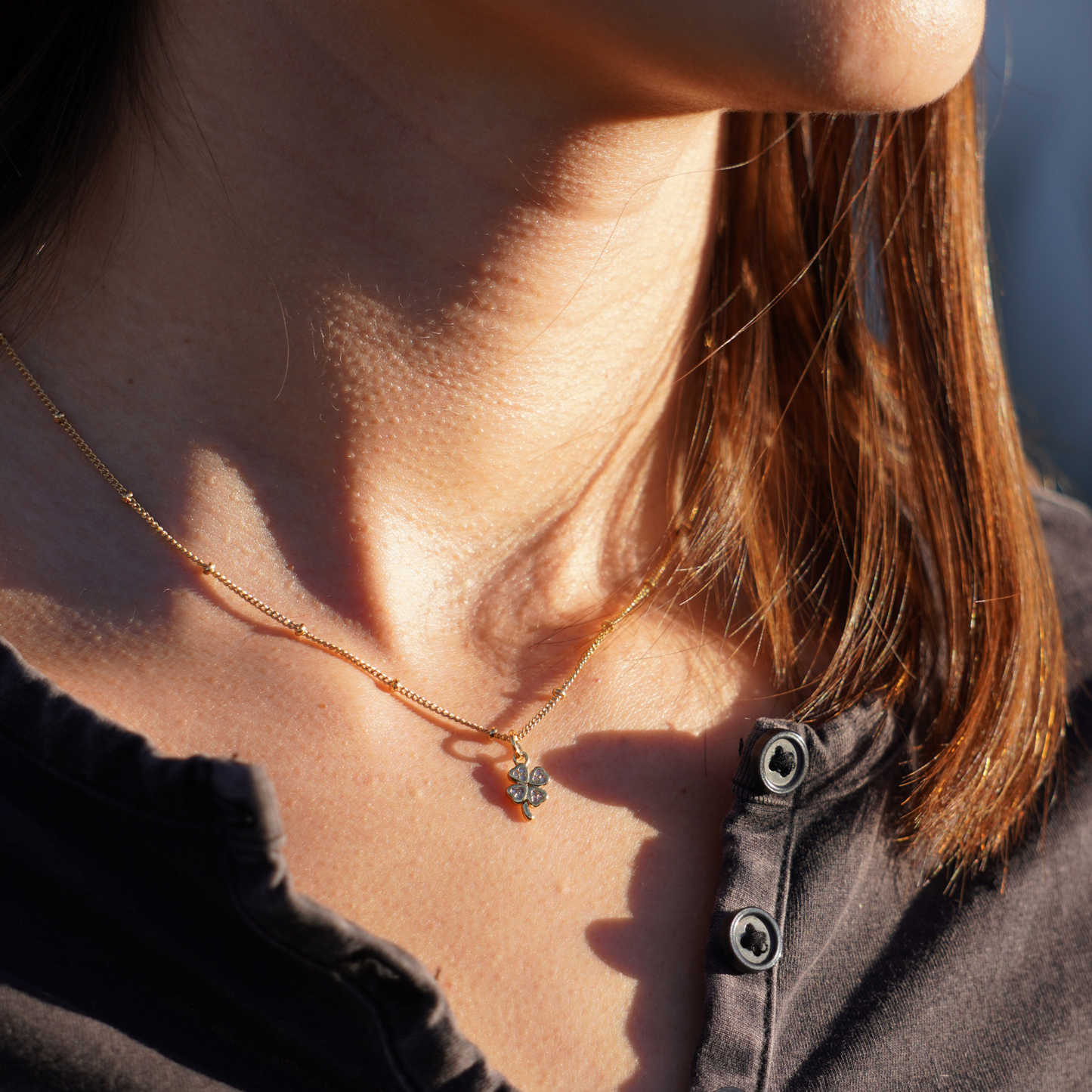 STB, GOLDEN CLOVER NECKLACE