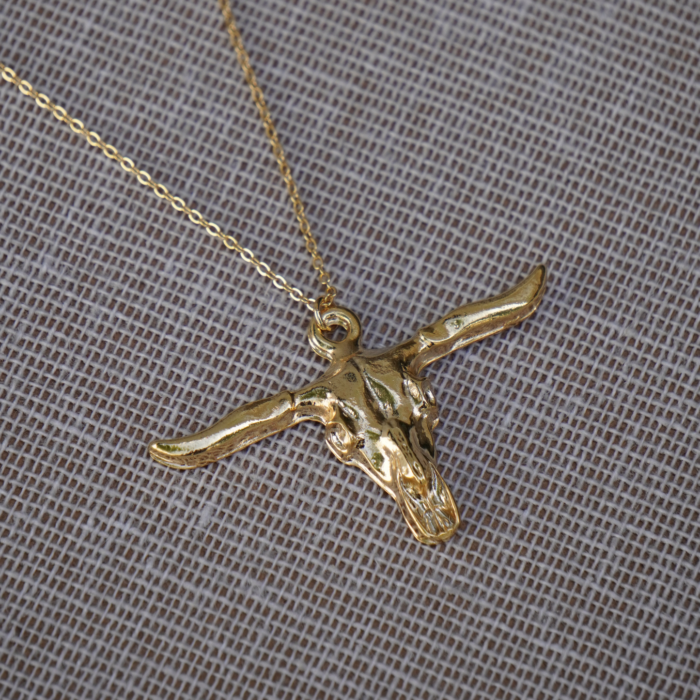 STB, GOLDEN LONGHORN NECKLACE